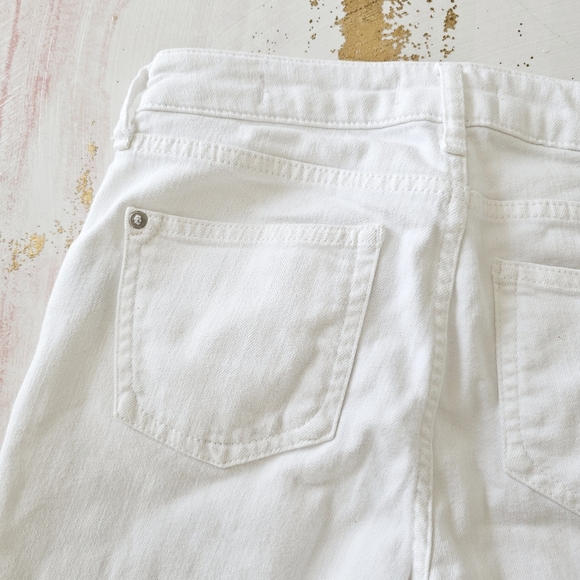 Pilcro & the Letterpress Shorts Anthropologie White Denim High Rise Slim Sz 26 - Picture 7 of 16